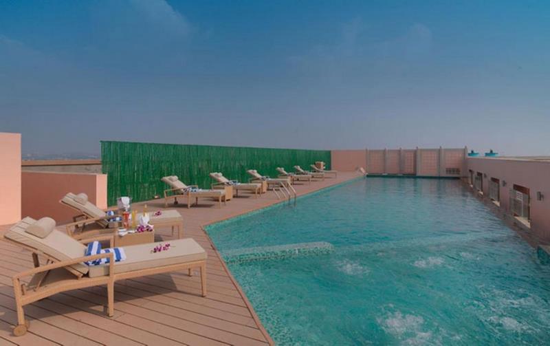 OUTDOOR SWIMMING POOL-ROYAL ORCHID
